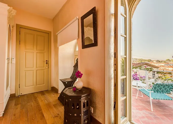 Ipekyol Avec Piscine Privée Çeşme