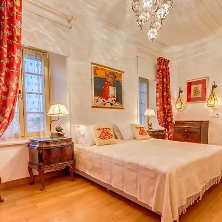 Ipekyol Avec Piscine Privee Willa Çeşme