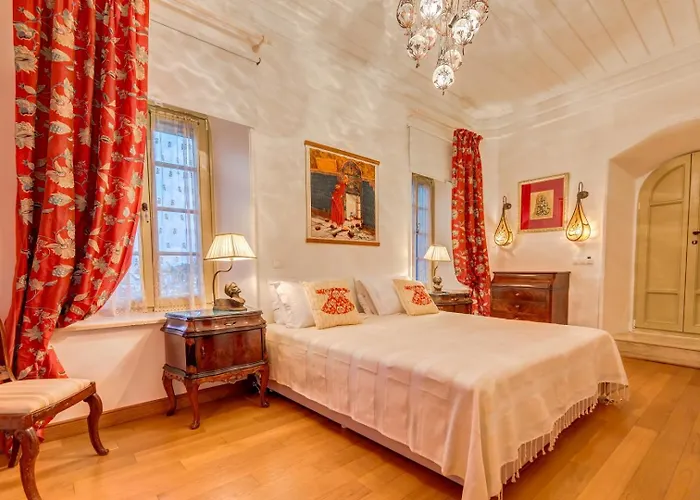 Ipekyol Avec Piscine Privee Willa Çeşme