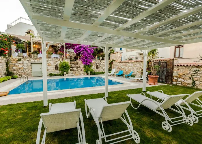 Ipekyol Avec Piscine Privee Willa Çeşme